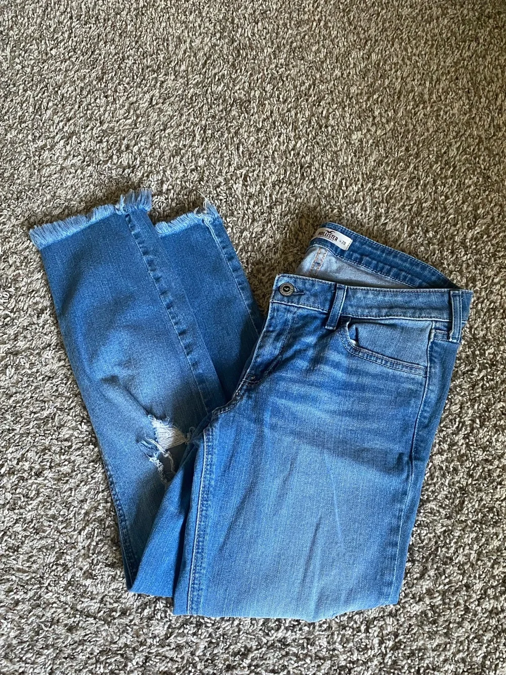 Light Blue Distressed Women's Hollister Jeans Size W28 - Picture 1 of 5